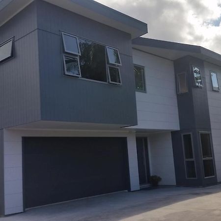Edgehill - Semi Self-Contained Eco Friendly Home タウランガ エクステリア 写真