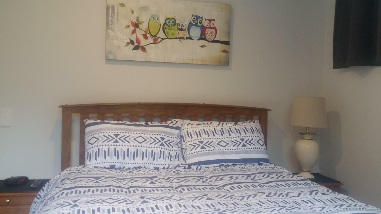 Edgehill - Semi Self-Contained Eco Friendly Home タウランガ エクステリア 写真