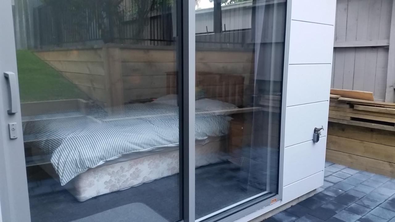 Edgehill - Semi Self-Contained Eco Friendly Home タウランガ エクステリア 写真
